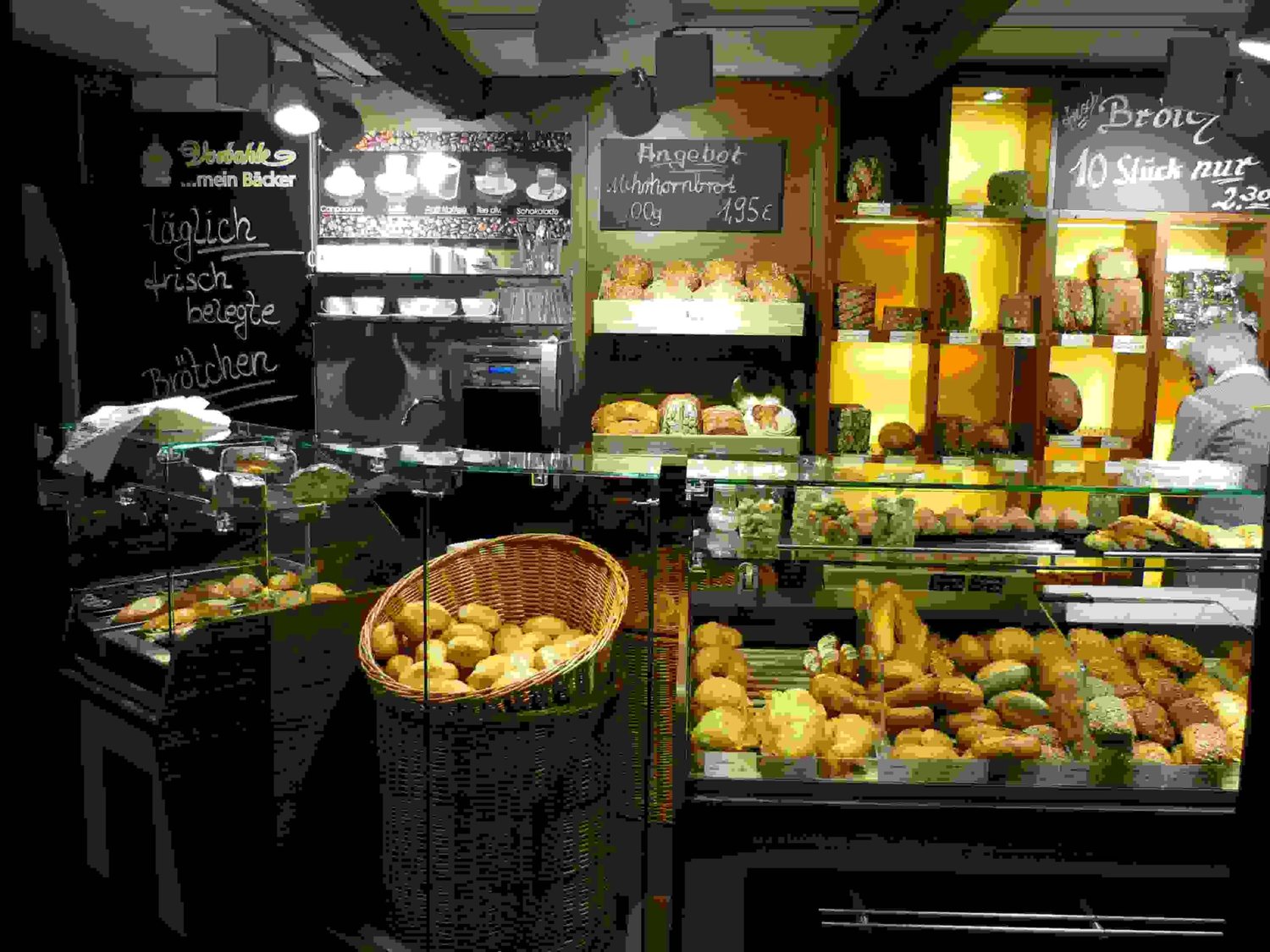 Bäckereitheke der Bäckerei Vorbohle im Ladengeschäft Gröne